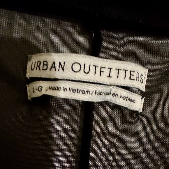 Urban Outfitters Black Cropped Zip Blouse - Picture 4 of 7